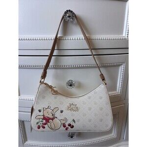 Disney Winnie the Pooh Cream Shoulder Bag Purse Brand New